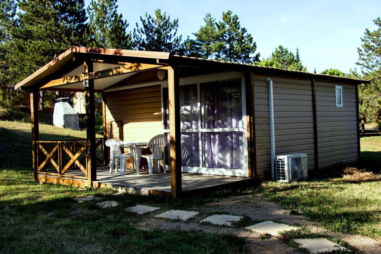 Camping Municipal La Sapinette Quillan Luaran gambar